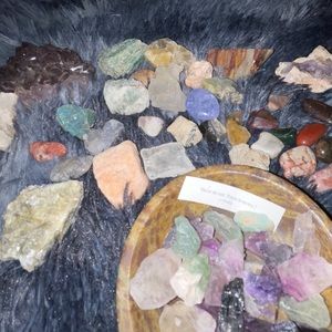 15 piece Crystal & Mineral Assortment